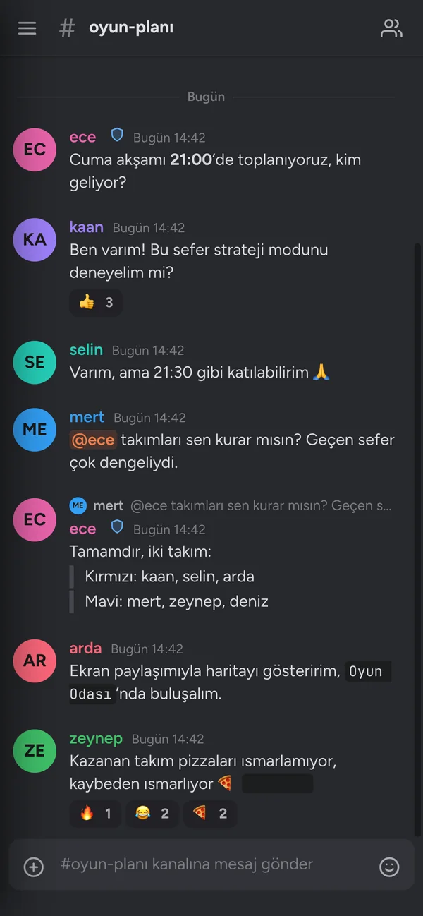 Voxora'nın telefon tarayıcısındaki görünümü: oyun-planı kanalında mesajlar.